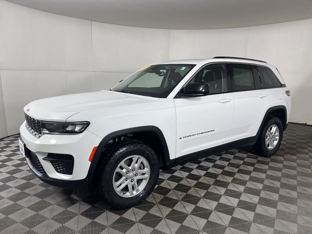 2022 Jeep Grand Cherokee Laredo