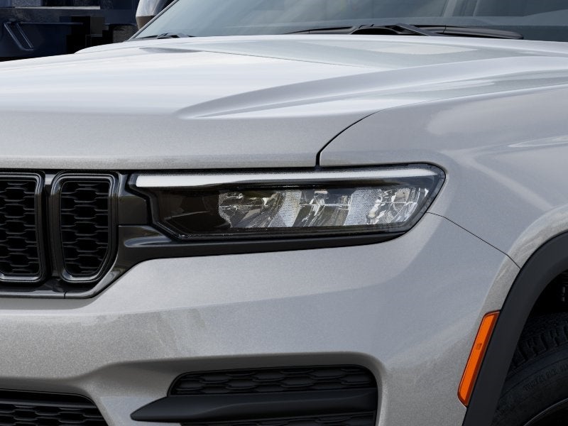 2025 Jeep Grand Cherokee Base