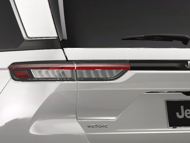 2025 Jeep Grand Cherokee Base