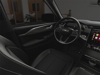 2025 Jeep Grand Cherokee Base