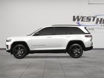 2025 Jeep Grand Cherokee Base