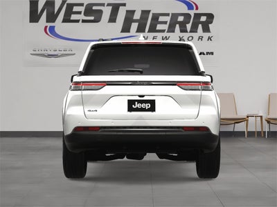 2025 Jeep Grand Cherokee Base