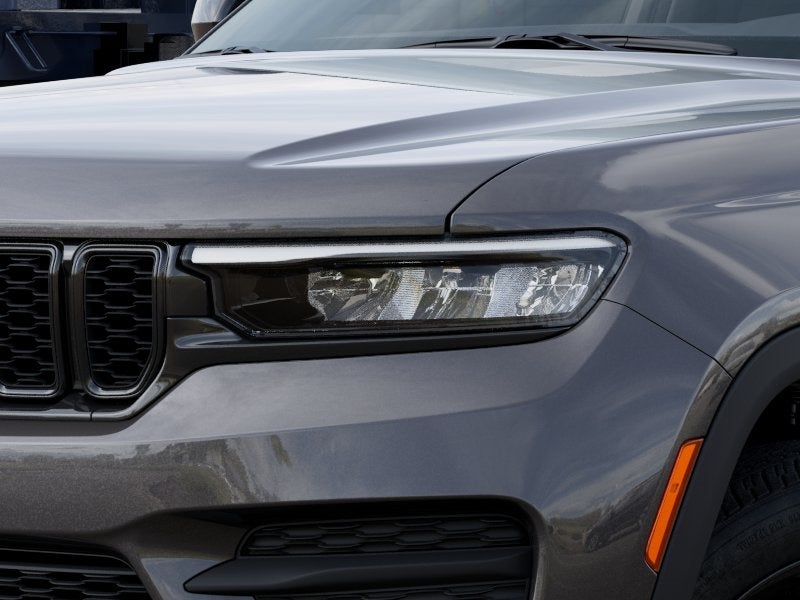 2025 Jeep Grand Cherokee Base