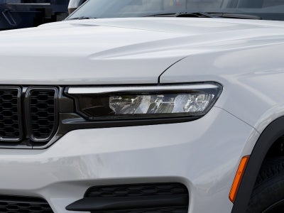 2025 Jeep Grand Cherokee Base