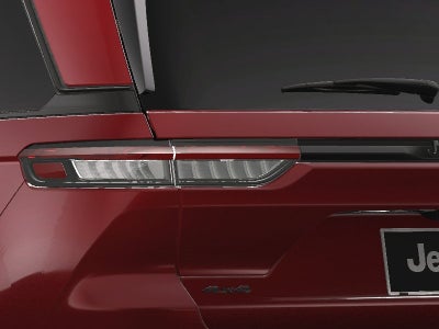 2025 Jeep Grand Cherokee Base