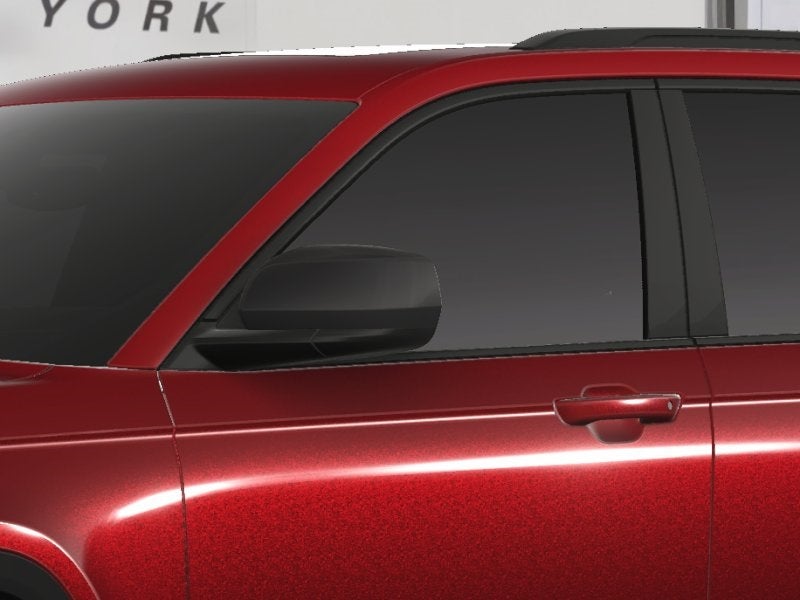 2025 Jeep Grand Cherokee Base