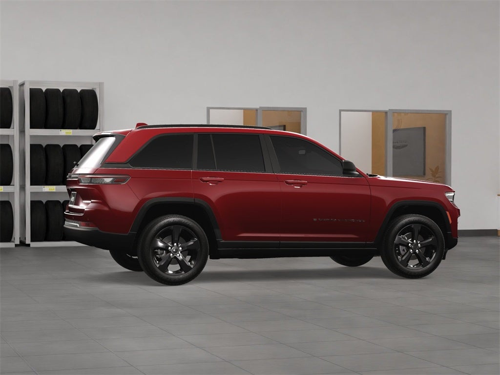 2025 Jeep Grand Cherokee Base