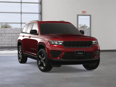 2025 Jeep Grand Cherokee Base