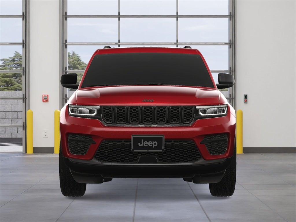 2025 Jeep Grand Cherokee Base