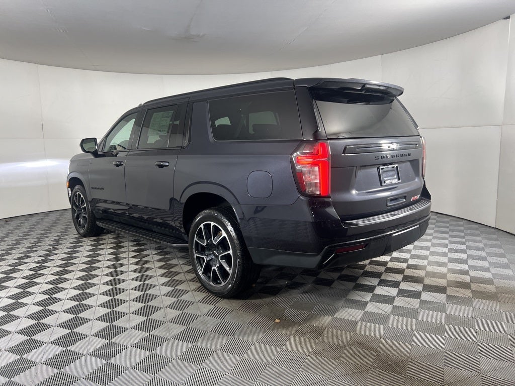 2023 Chevrolet Suburban RST