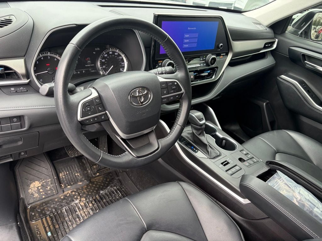 2023 Toyota Highlander XLE