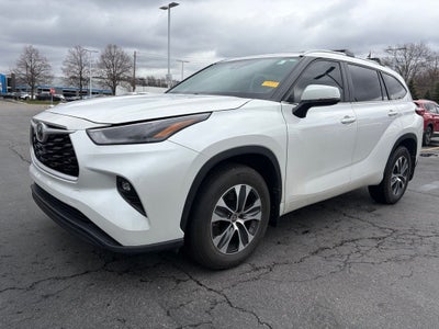 2023 Toyota Highlander XLE