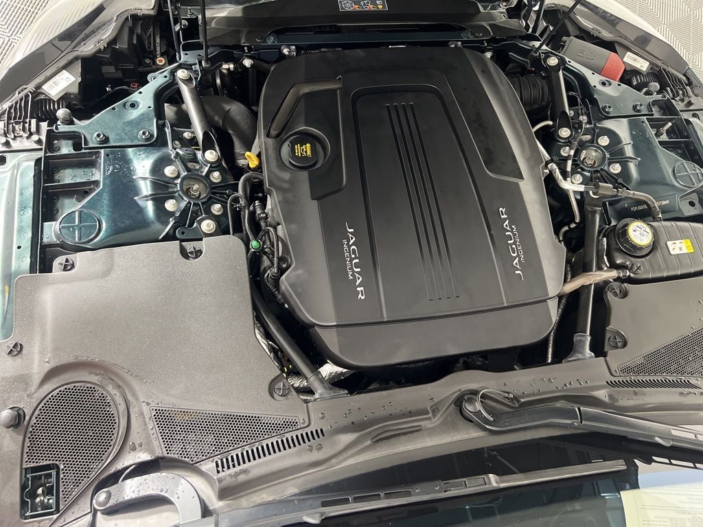 2019 Jaguar F-TYPE P300