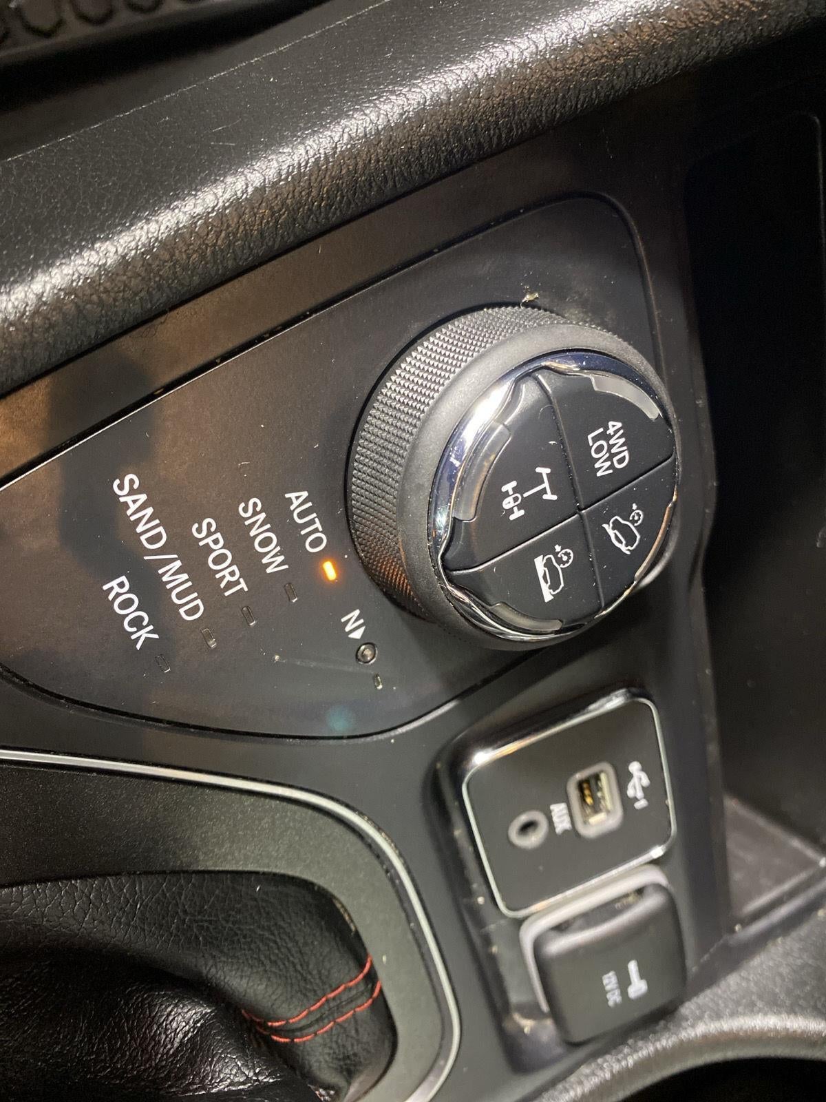 2022 Jeep Cherokee Trailhawk