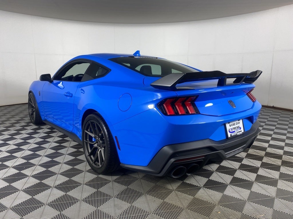 2024 Ford Mustang Dark Horse