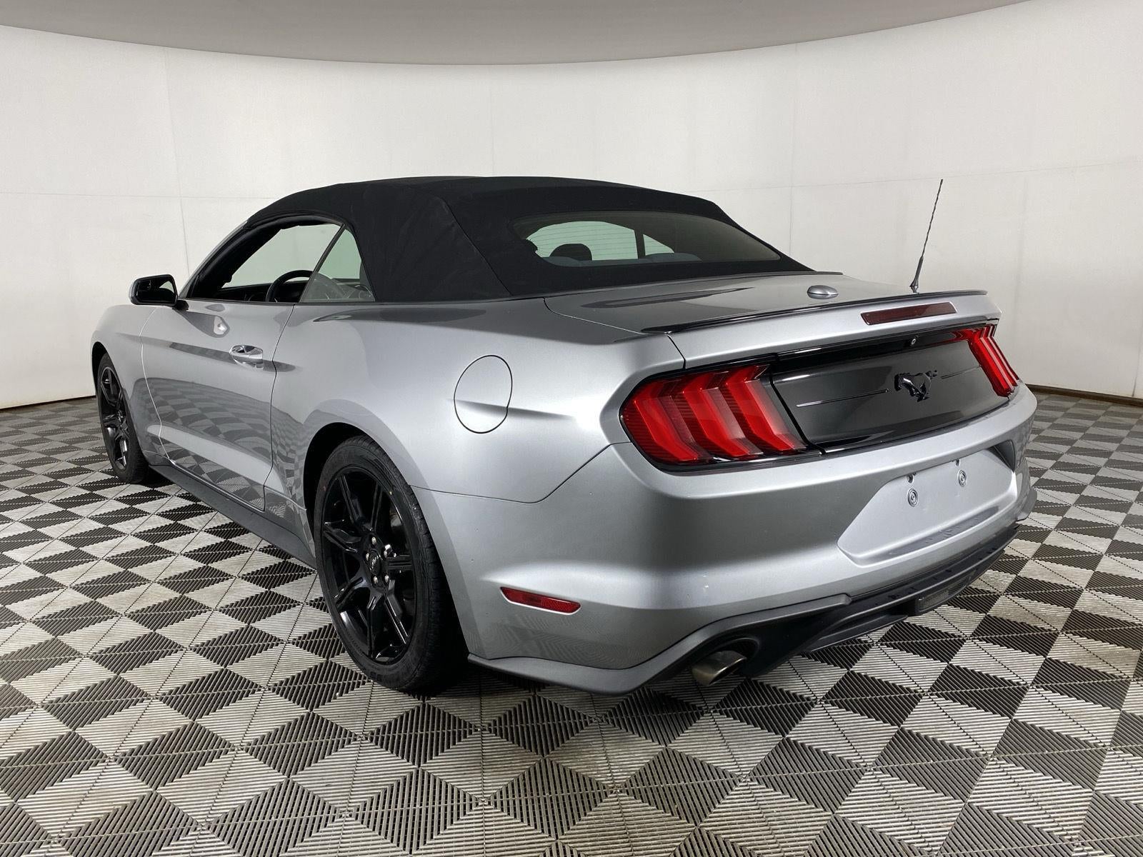 2020 Ford Mustang EcoBoost