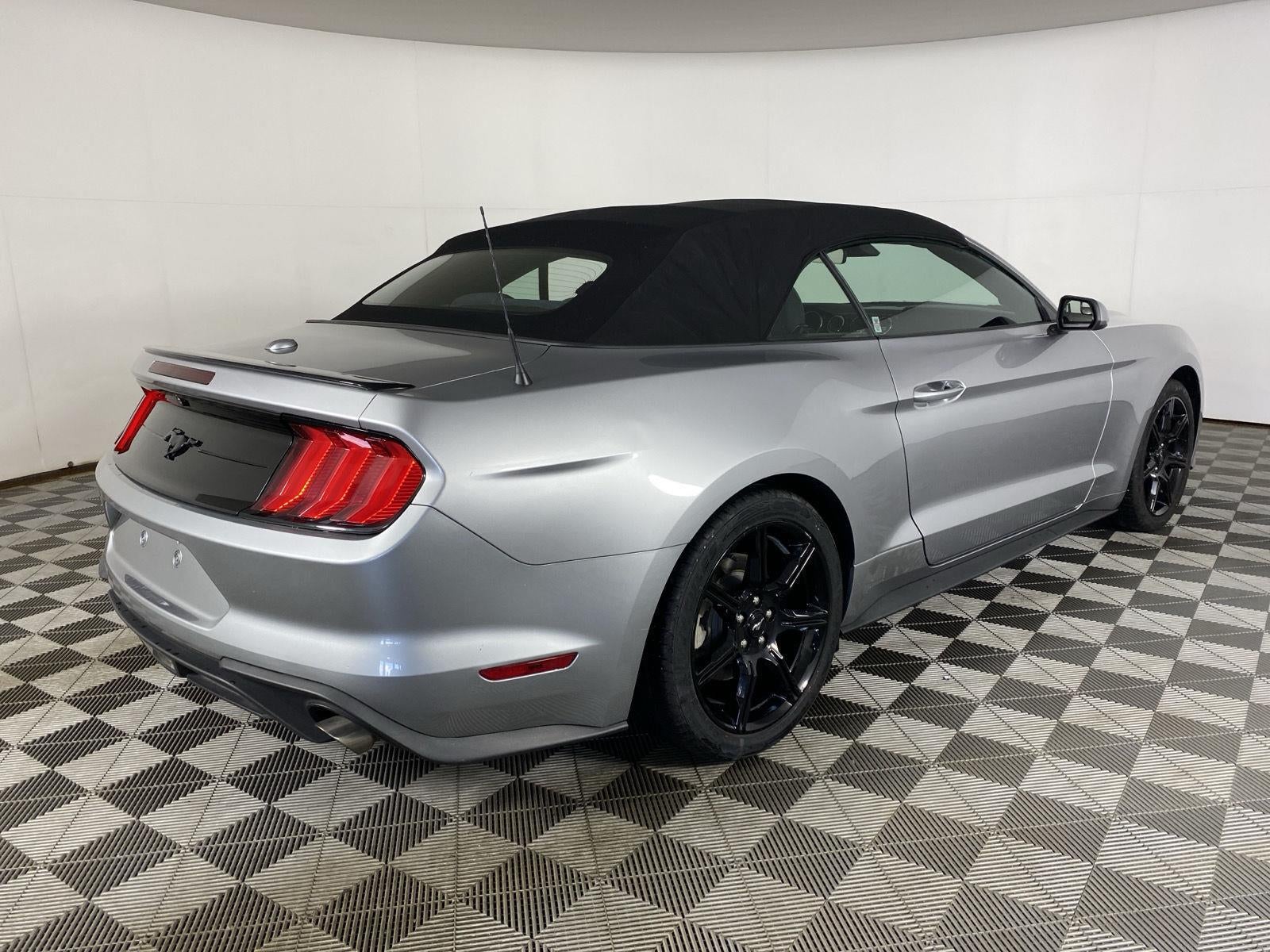 2020 Ford Mustang EcoBoost