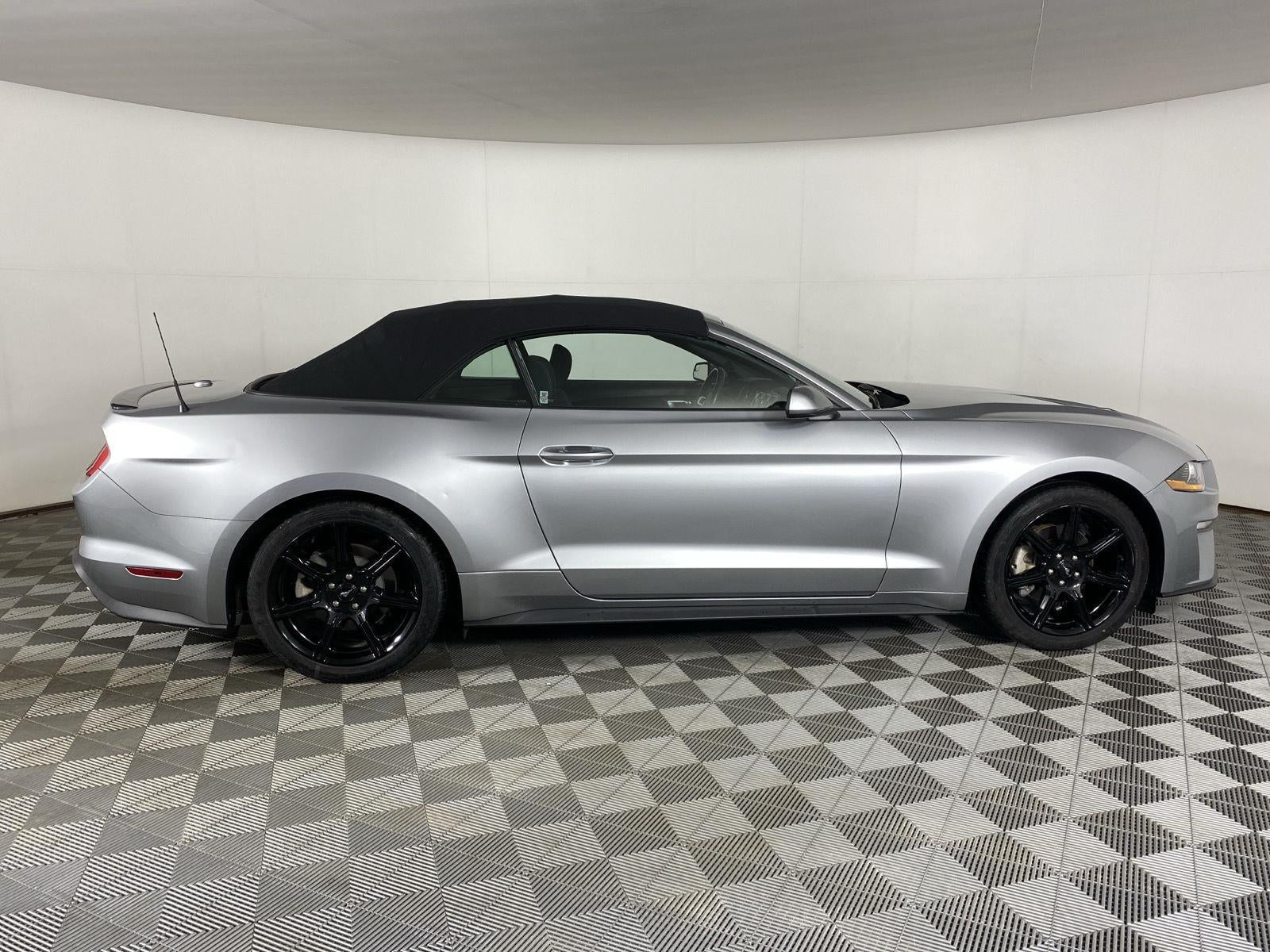 2020 Ford Mustang EcoBoost
