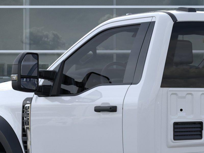 2026 Ford Super Duty F-550 DRW XL
