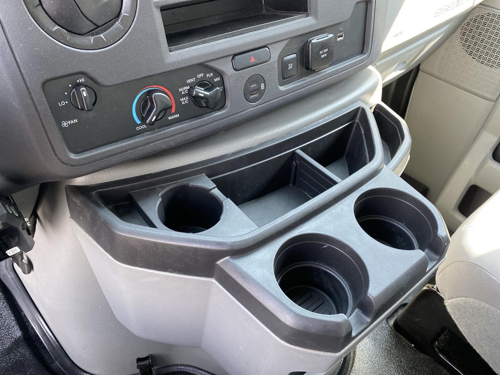 2025 Ford E-Series Cutaway Base