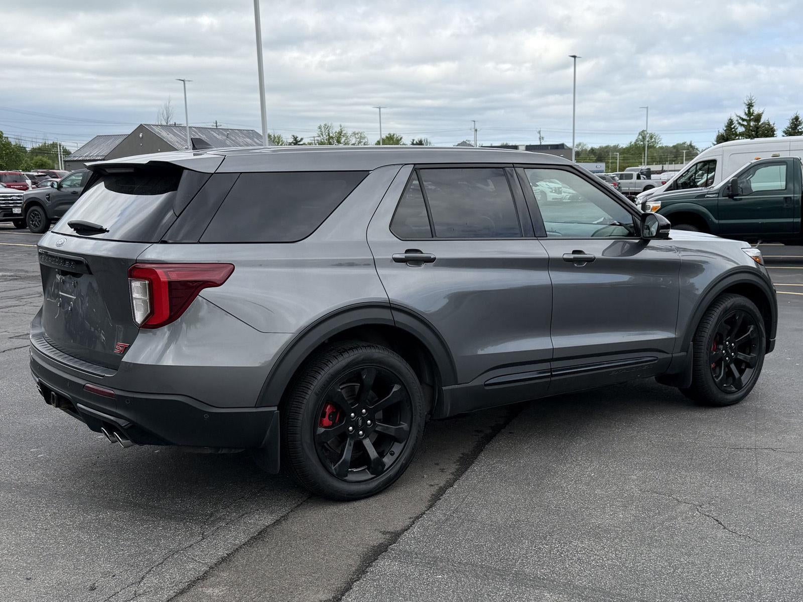 2022 Ford Explorer ST