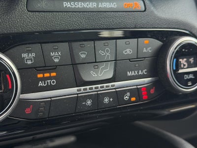 2021 Ford Escape Hybrid Titanium