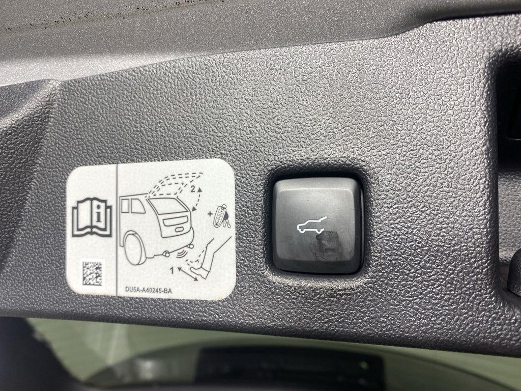 2020 Ford Escape Hybrid Titanium