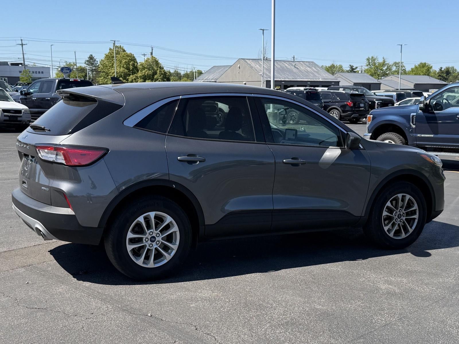 2022 Ford Escape SE