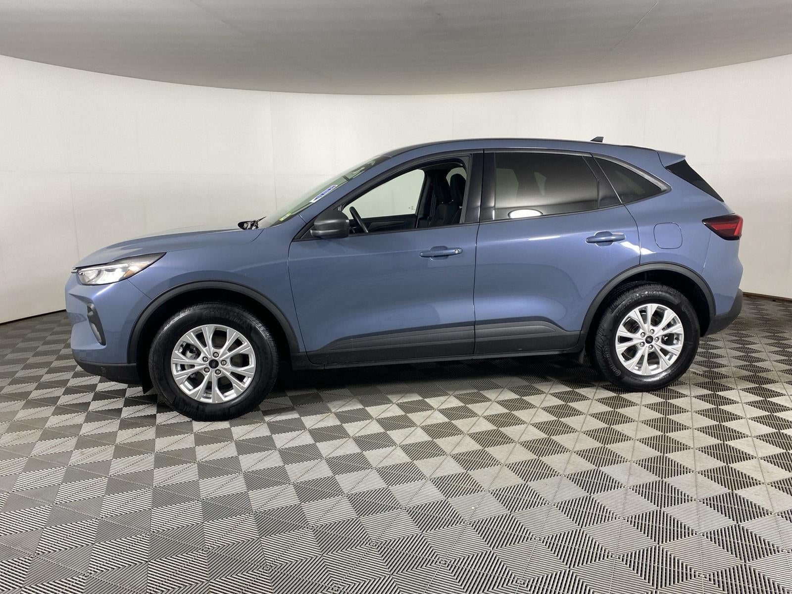 2025 Ford Escape Base
