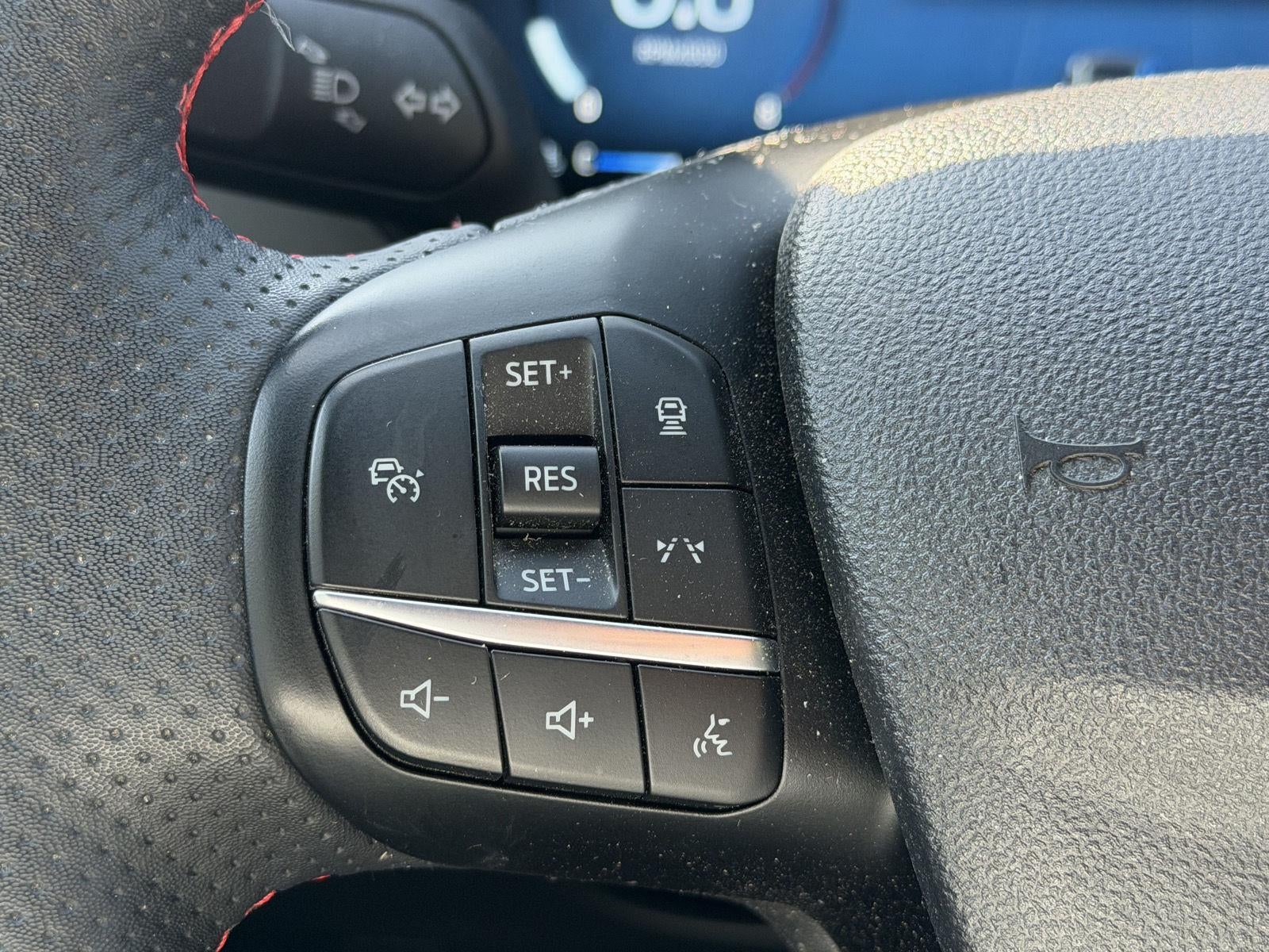 2023 Ford Escape ST-Line Select
