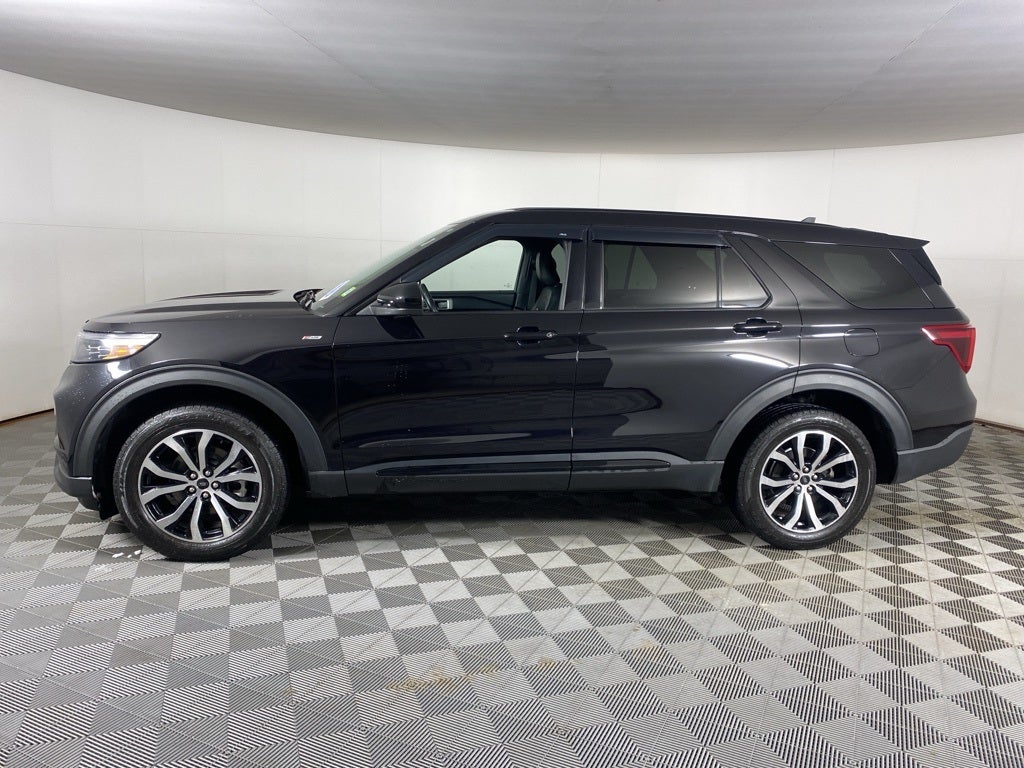 2022 Ford Explorer ST-Line