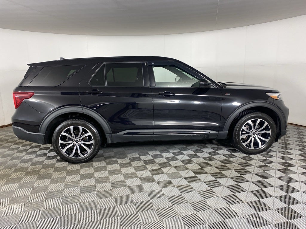 2022 Ford Explorer ST-Line