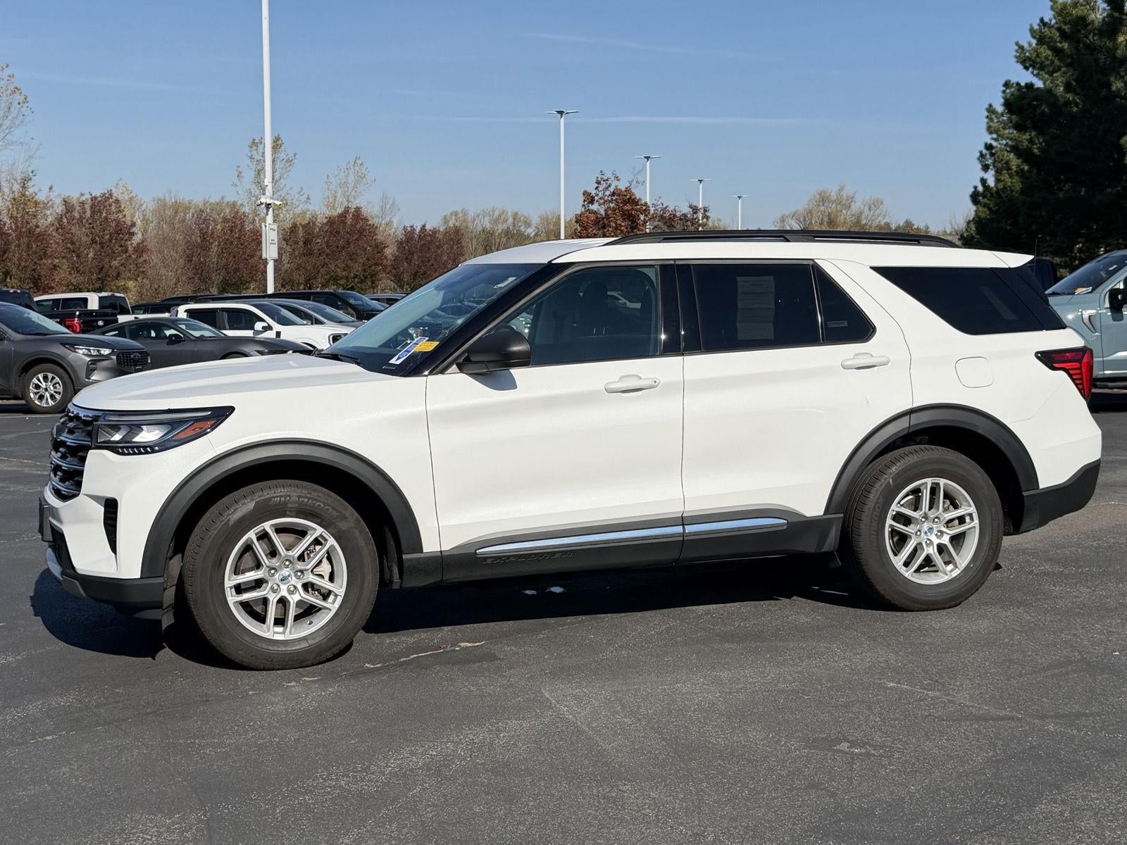 2025 Ford Explorer Active