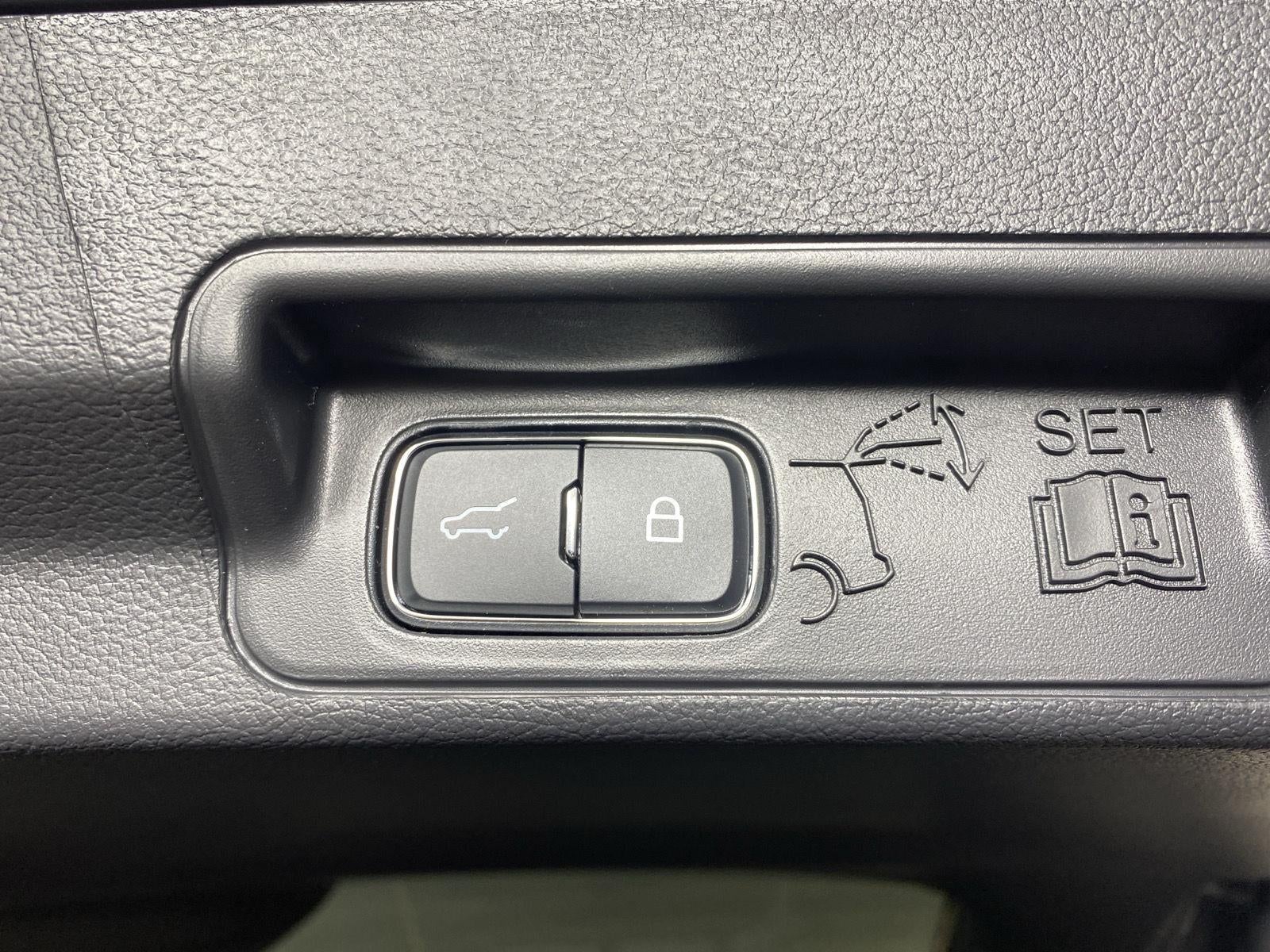 2026 Ford Explorer Base