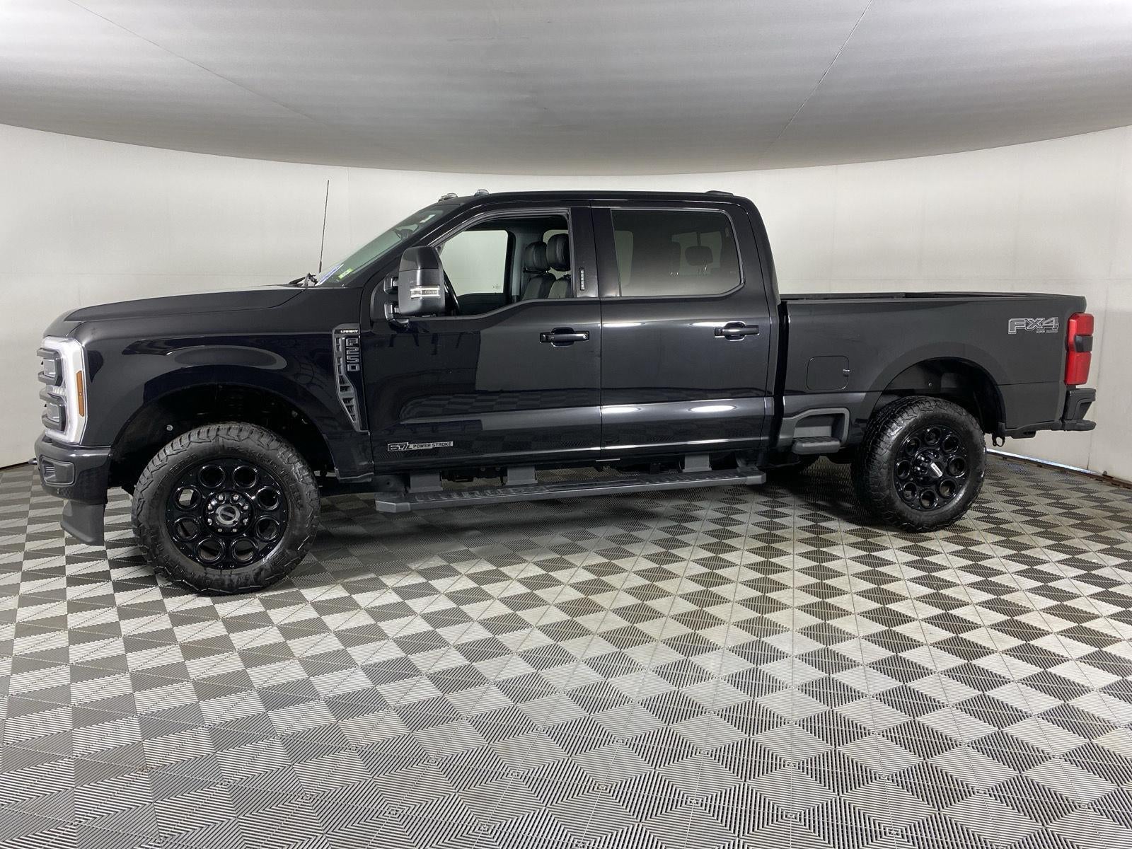 2024 Ford Super Duty F-250 Srw LARIAT