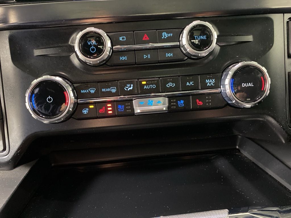 2025 Ford F-350SD Lariat