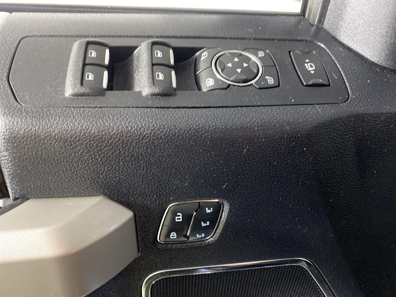 2020 Ford Super Duty F-350 DRW Lariat
