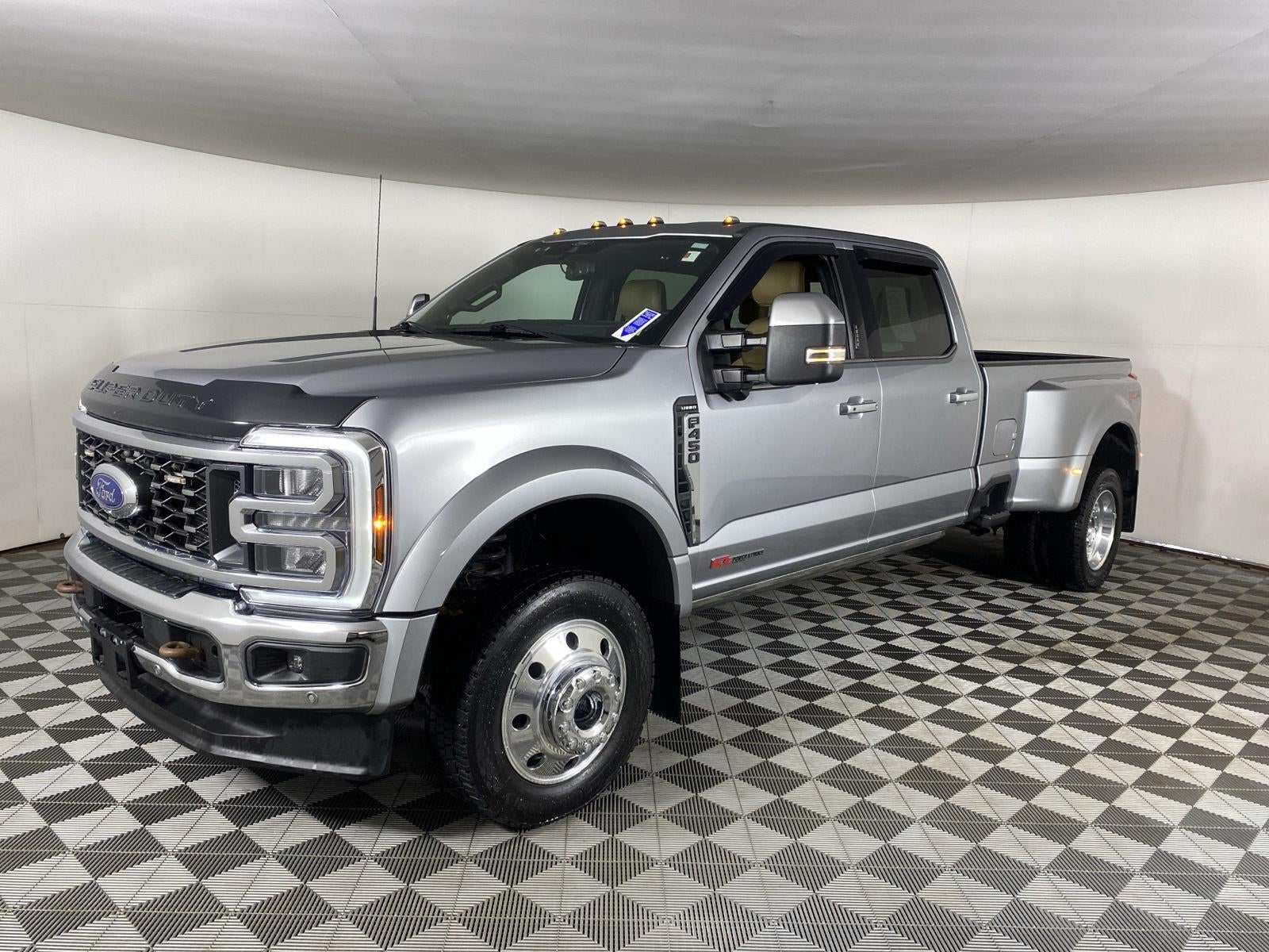 2024 Ford Super Duty F-450 DRW LARIAT