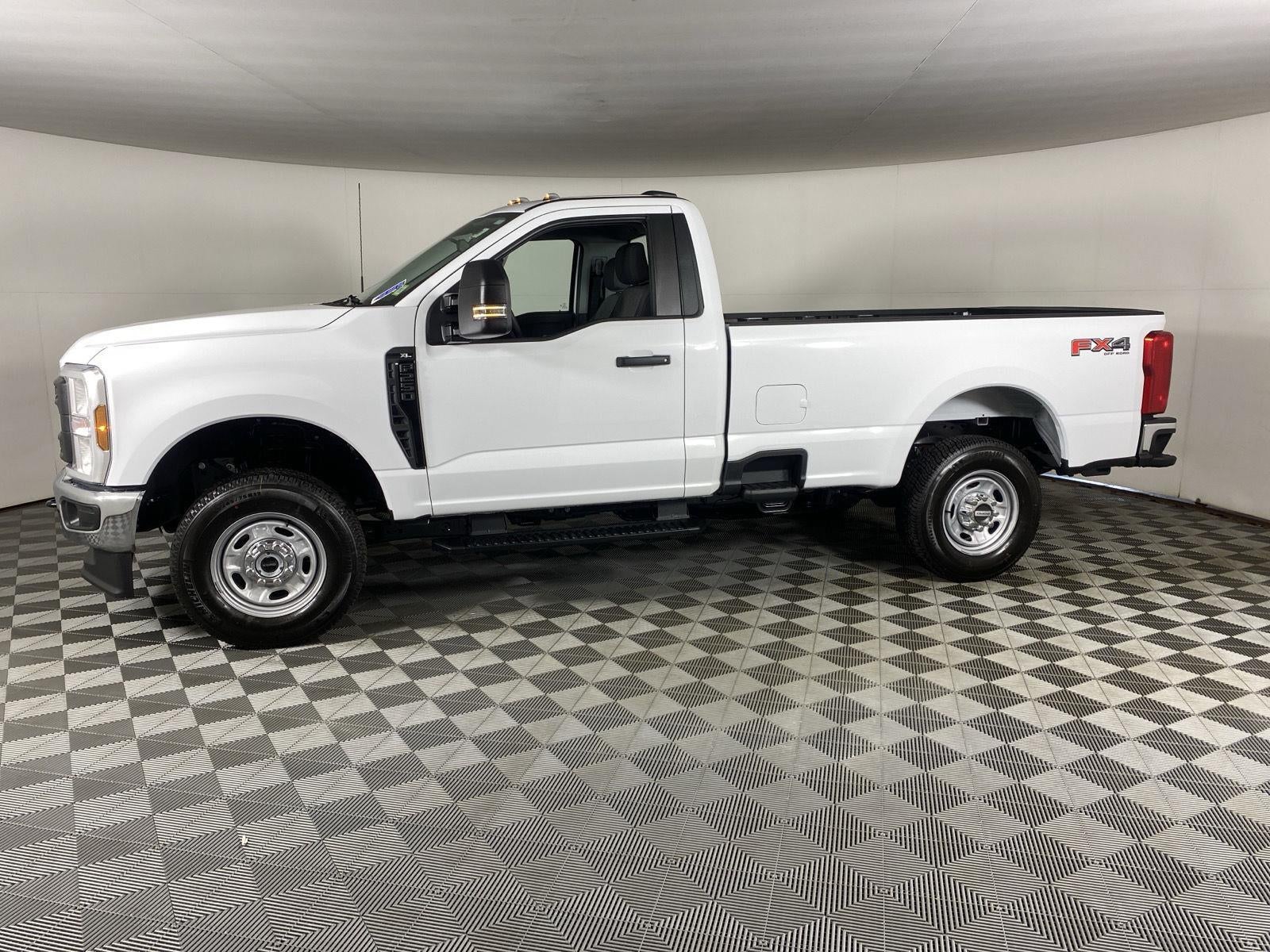 2027 Ford Super Duty F-250 SRW XL