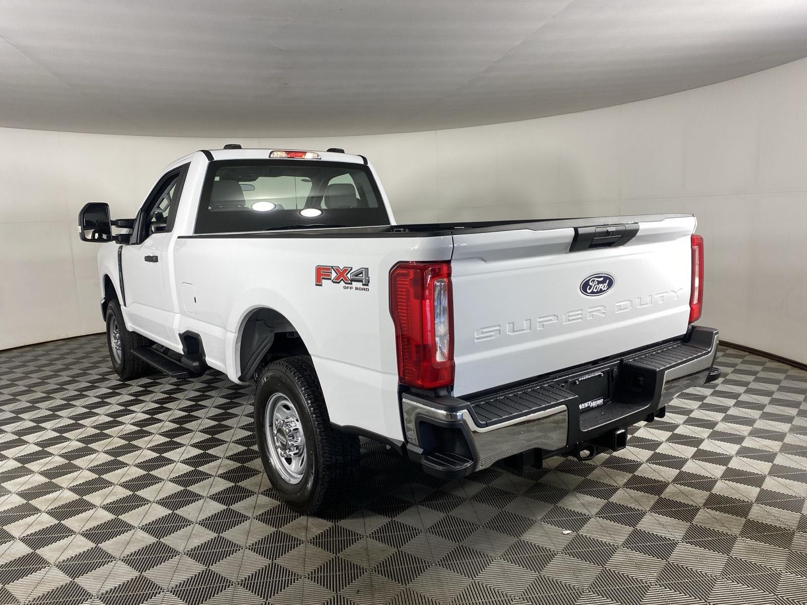 2027 Ford Super Duty F-250 SRW XL