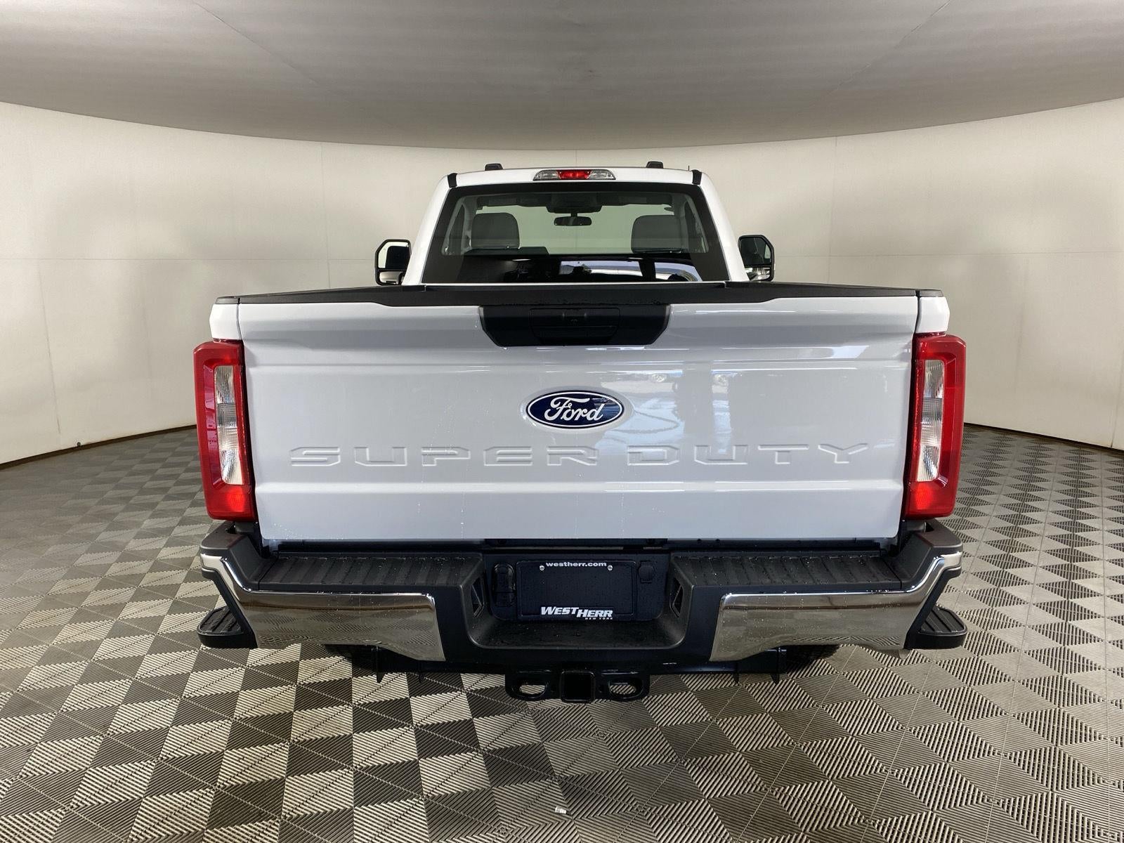 2027 Ford Super Duty F-250 SRW XL