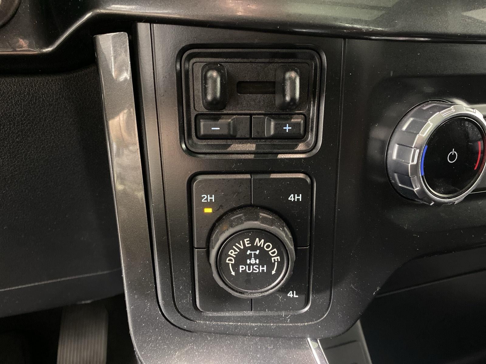 2022 Ford F-150 Base