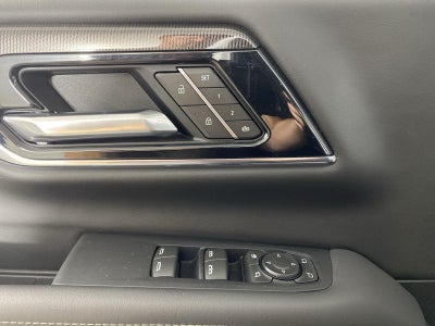 2025 GMC Yukon Elevation