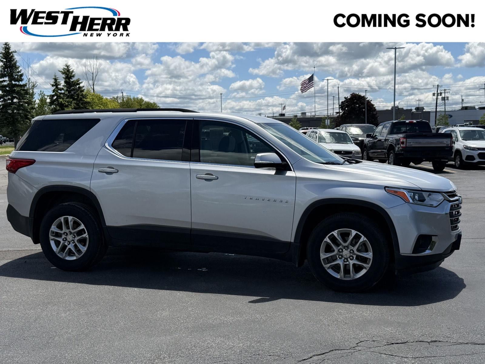 2020 Chevrolet Traverse LT Cloth