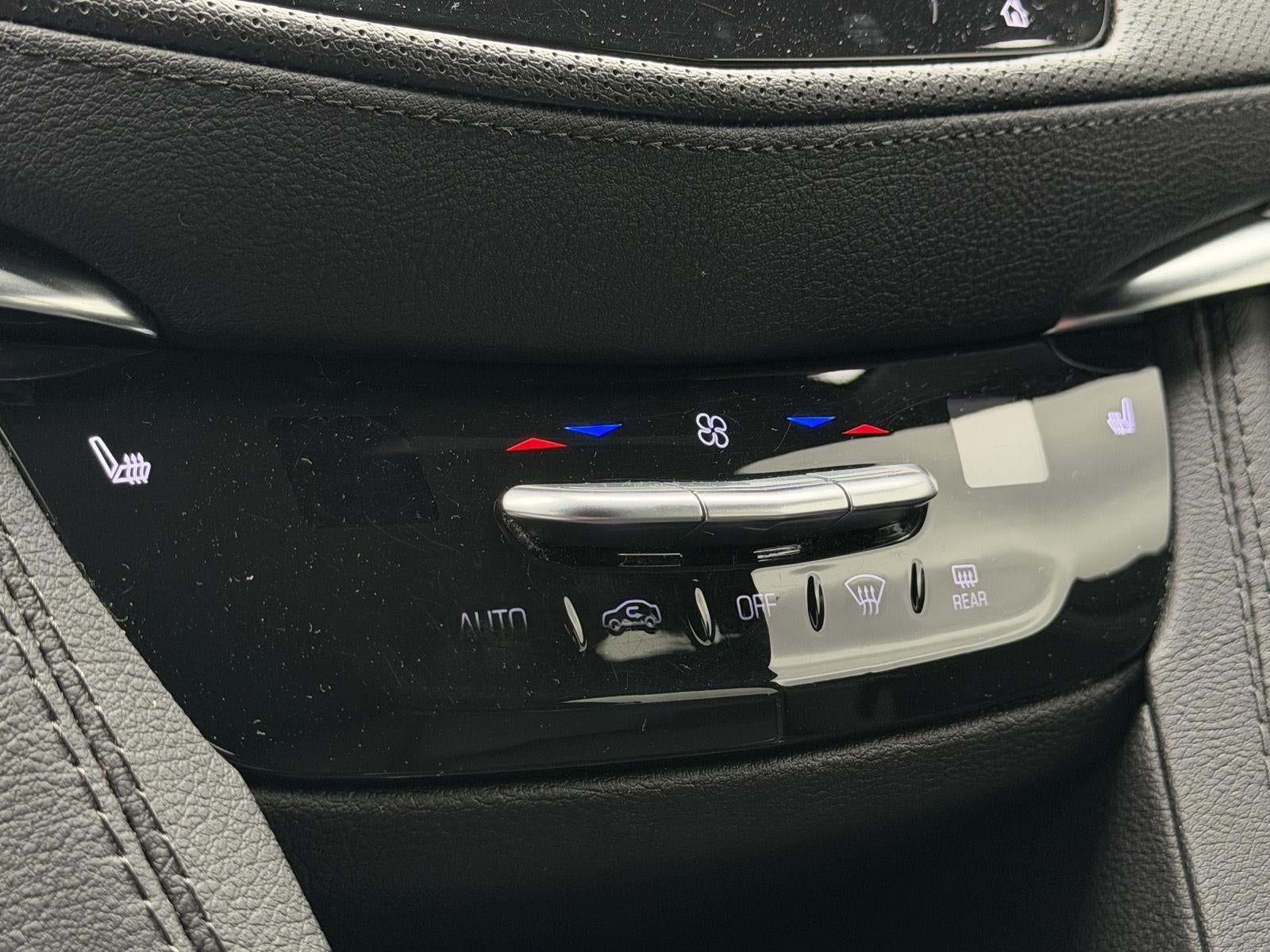 2024 Cadillac XT5 AWD Sport