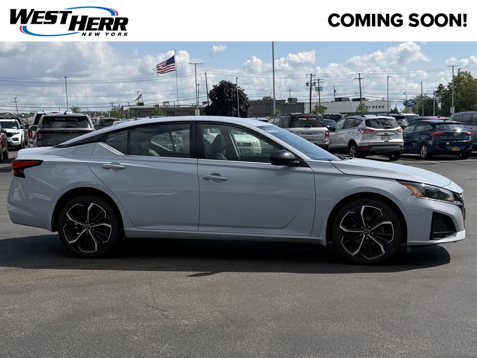 2023 Nissan Altima 2.5 SR