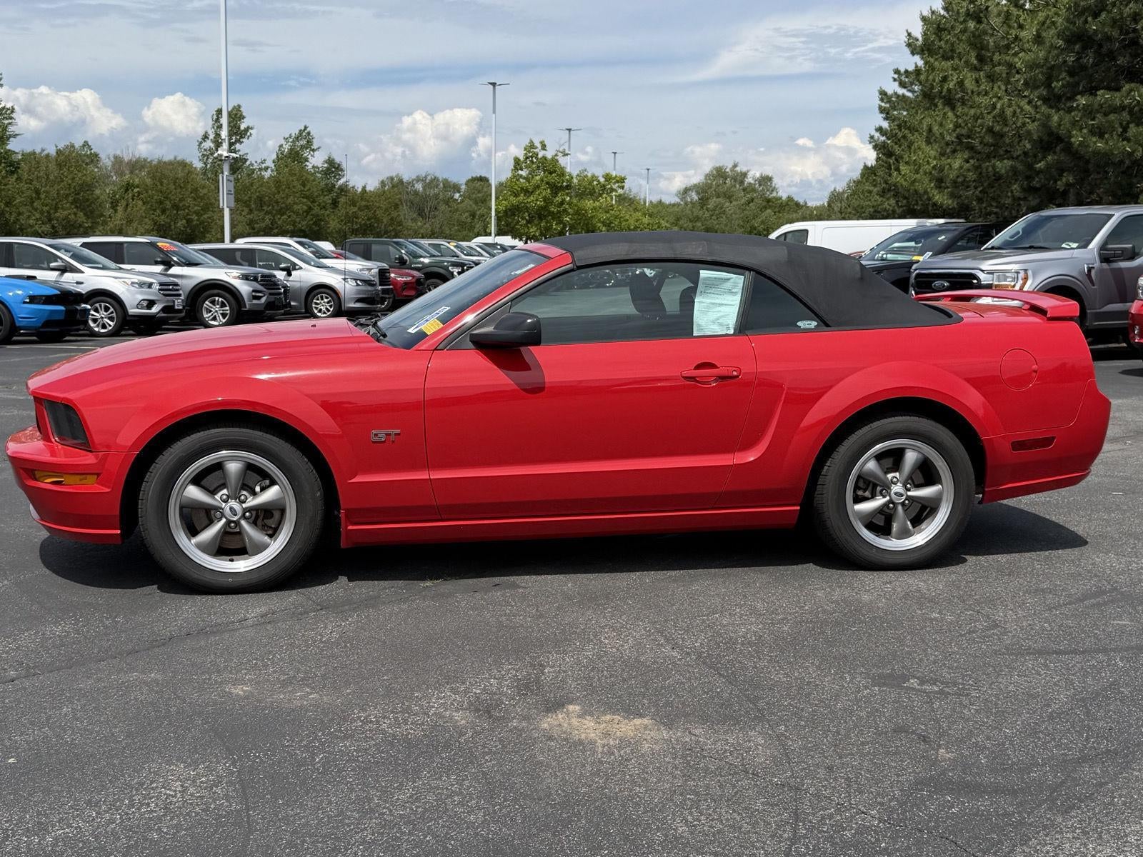 2006 Ford Mustang GT Deluxe