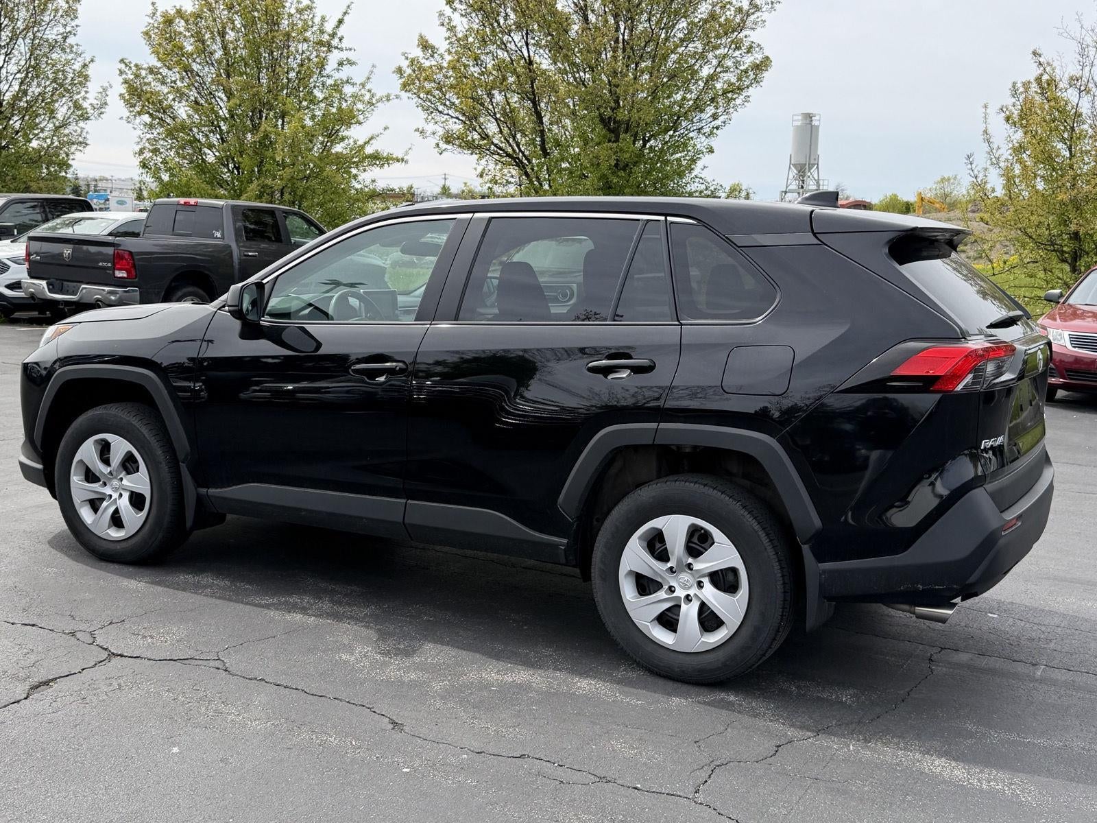 2024 Toyota RAV4 LE