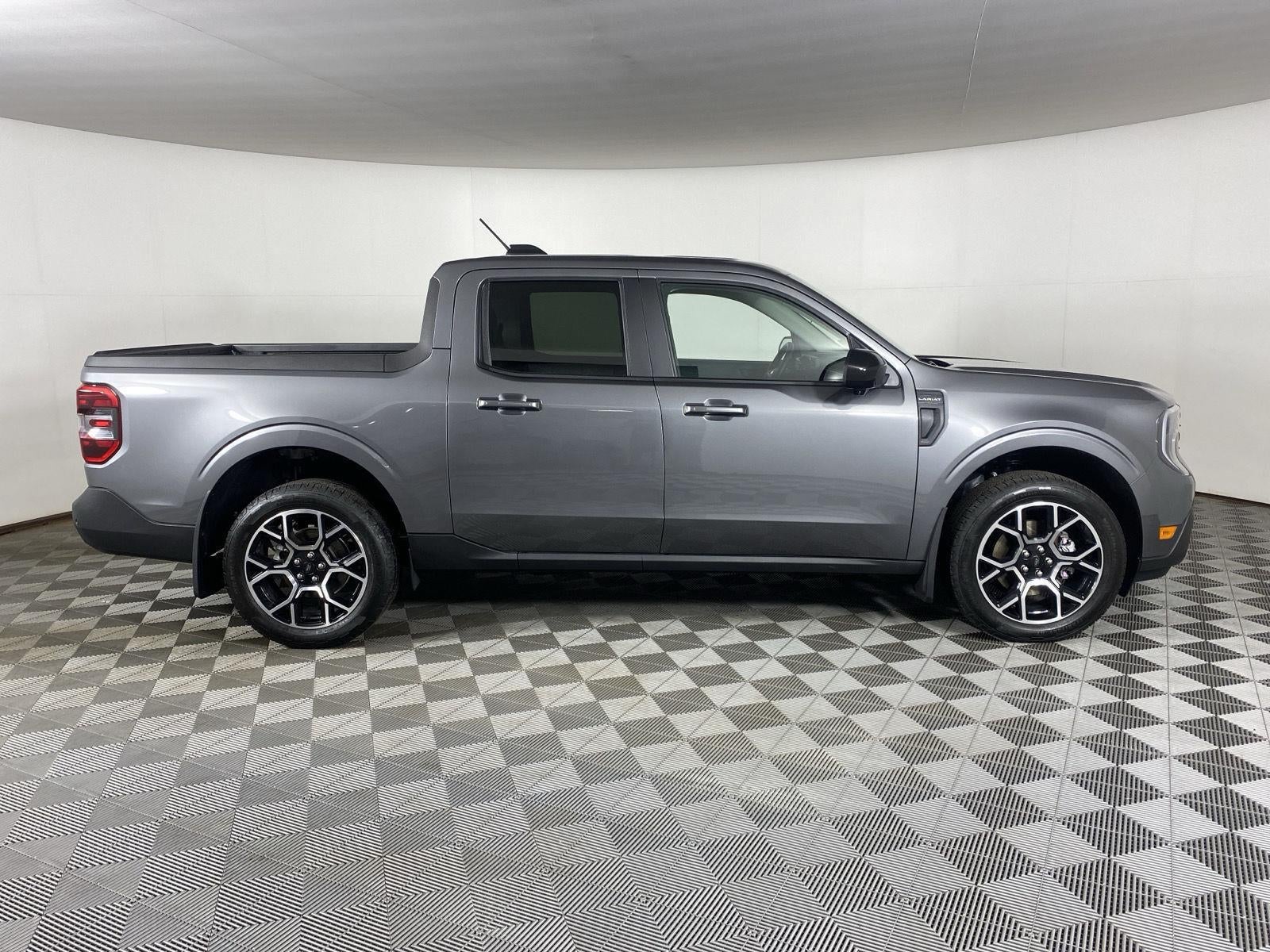 2025 Ford Maverick Base