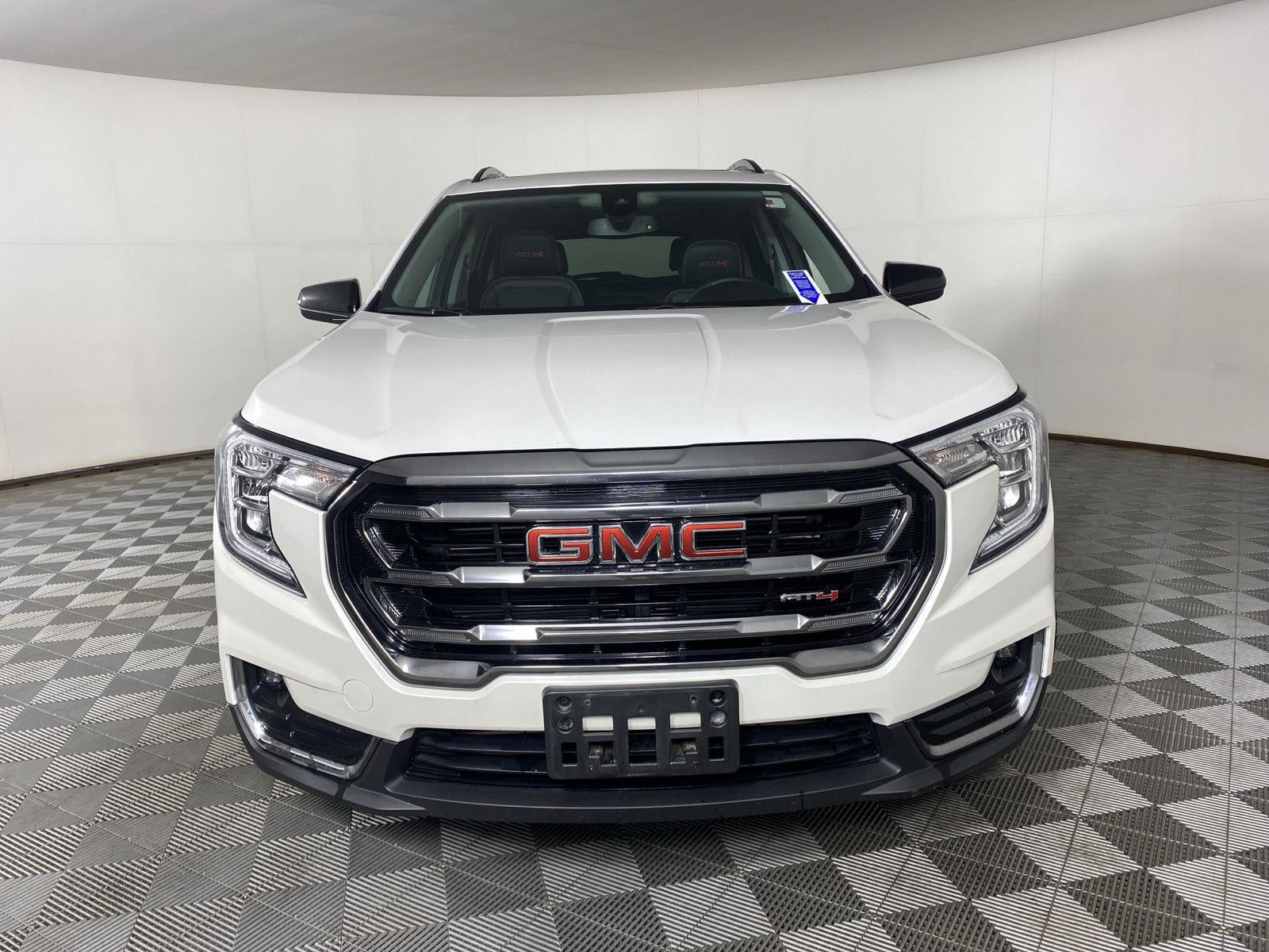 2024 GMC Terrain AT4